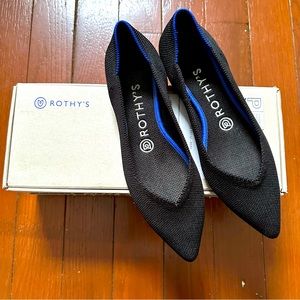 • Rothy's The Point - Black Solid • W7 •